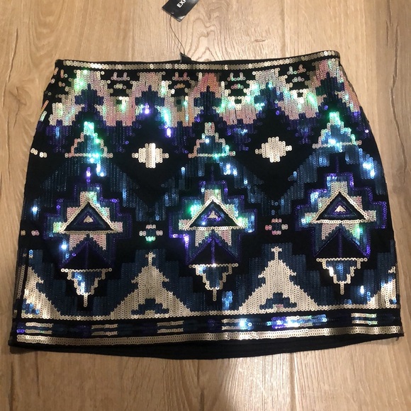 Express Sequin Embellished Mini Skirt - Picture 3 of 5
